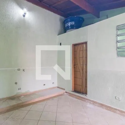 Rent this 2 bed house on Rua Miguel Guillen in Jardim Rina, Santo André - SP