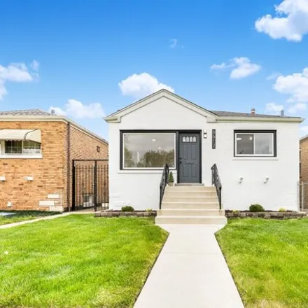 Buy this 3 bed house on 6612 South Kildare Avenue in Chicago, IL 60629