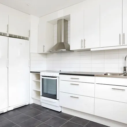 Rent this 2 bed apartment on Skaragatan 96 in 252 63 Helsingborg, Sweden