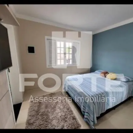 Buy this 5 bed house on Avenida Japão 1180 in Parque Santana, Mogi das Cruzes - SP