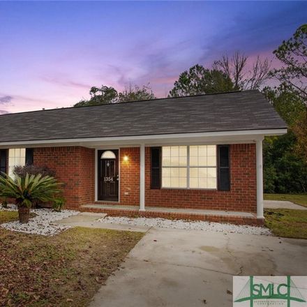 Rent this 3 bed house on 1354 Poplar Circle in Hinesville, GA 31313