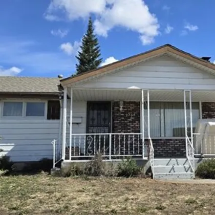Buy this 3 bed house on 2306 West Holyoke Avenue in Spokane, WA 99208