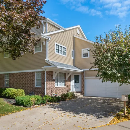 Buy this 4 bed townhouse on 835 Winchester Lane in Northbrook, IL 60062