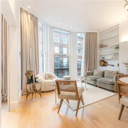 Rent this 2 bed room on 28 Nottingham Place in London, W1U 5EW