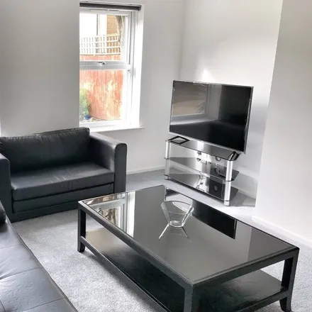 Rent this 1 bed apartment on London in E3 3BX, United Kingdom