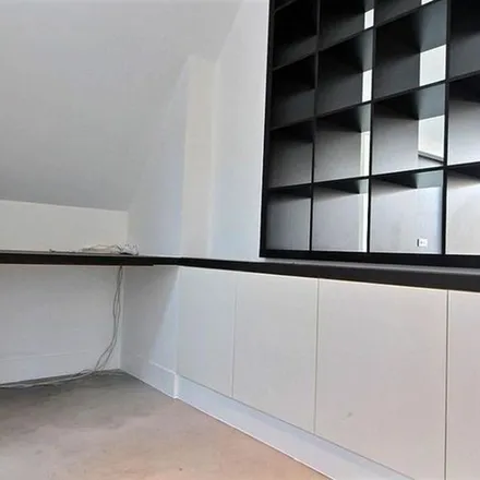 Rent this 3 bed apartment on Quai des Charbonnages - Koolmijnenkaai 64 in 1080 Molenbeek-Saint-Jean - Sint-Jans-Molenbeek, Belgium