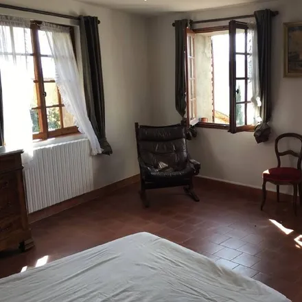 Rent this 3 bed house on 04500 Sainte-Croix-du-Verdon