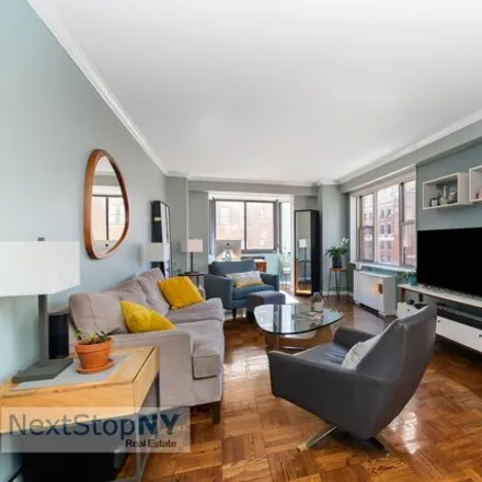 Image 1 - Carlton Regency, 137 East 36th Street, New York, NY 10016, USA - Apartment for sale