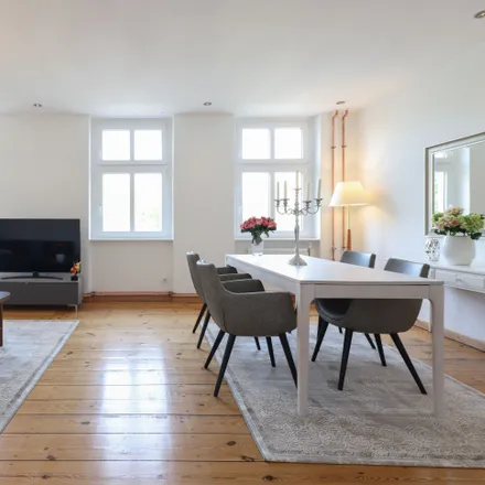 Rent this 2 bed apartment on Emmentaler Straße 162 in 13409 Berlin, Germany