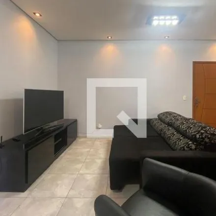 Rent this 3 bed apartment on Rua Guaporé 502 in Santa Maria, São Caetano do Sul - SP
