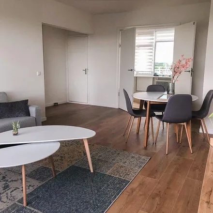 Rent this 3 bed apartment on Eisenhowerlaan 404 in 3527 HR Utrecht, Netherlands