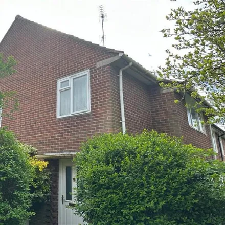 Rent this 1 bed room on unnamed road in Bracknell, RG42 1YB