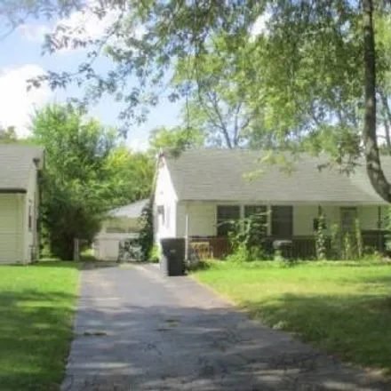 Buy this 3 bed house on 231 Dickens Drive in Toledo, OH 43607