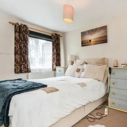 Image 9 - Bassett Mews, Glen Eyre, Southampton, SO16 7NW, United Kingdom - Apartment for sale