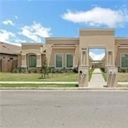 Buy this studio house on 2414 N Mojave St in Edinburg, Texas