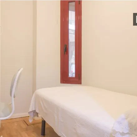 Rent this 3 bed room on Madrid in Plaza de la Beata María Ana de Jesús, 10