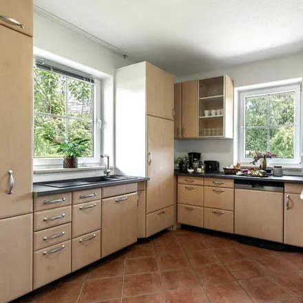 Rent this 4 bed apartment on Norderstraße 40 in 22846 Norderstedt, Germany