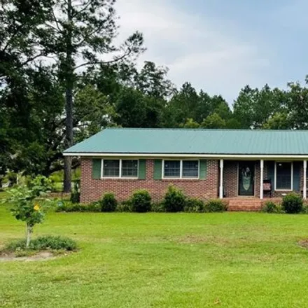 Buy this 3 bed house on 8651 Val-Del Road in Adel, GA 31620