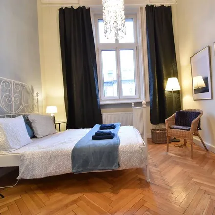 Rent this 4 bed apartment on Budapest-Nyugati in Budapest, Nyugati aluljáró