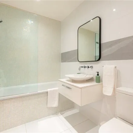 Image 5 - Station Mansions, Stafford Place, London, SW1E 6NP, United Kingdom - Apartment for rent