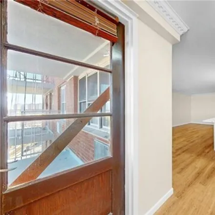Image 6 - 2475 West 16th Street, New York, NY 11214, USA - Apartment for sale