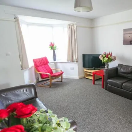 Image 2 - Poole Crescent, Metchley, B17 0PB, United Kingdom - Townhouse for rent