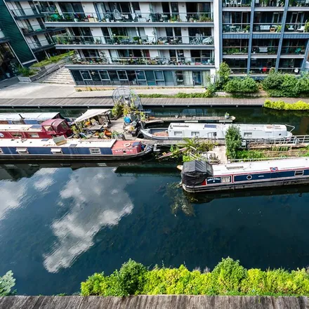 Image 8 - Baltic Place, Regent's Canal towpath, London, N1 5ET, United Kingdom - Apartment for rent