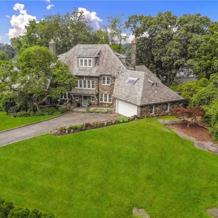 Buy this 6 bed house on 15 Greystone Road in Mamaroneck, NY 10538