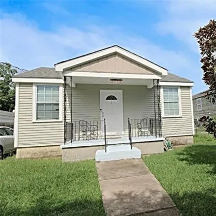 Buy this 3 bed house on 5712 Wildair Drive in New Orleans, LA 70122