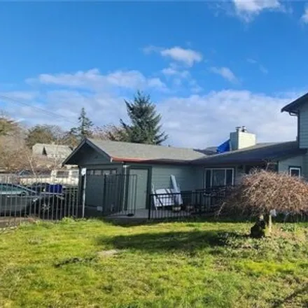 Buy this 8 bed house on 632 111th Street South in Parkland, WA 98444