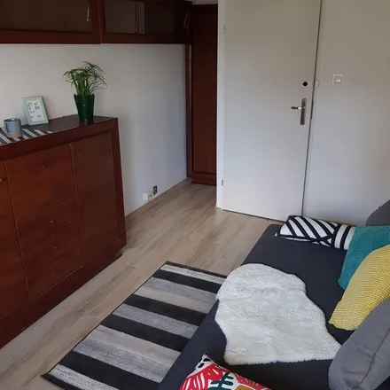 Rent this 5 bed apartment on Szkoła podstawowa nr 7 im. Erazma z Rotterdamu in Galileusza, 60-158 Poznan