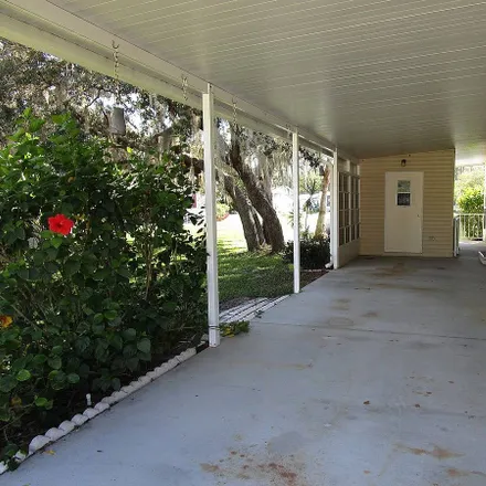 Image 2 - 100 Oakridge Drive, Lake County, FL 34788, USA - House for sale