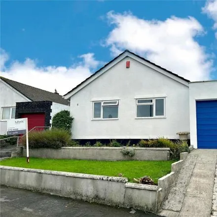 Buy this 3 bed house on Russell Close in Elburton Village, PL9 8NZ
