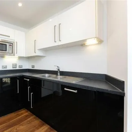 Rent this 2 bed room on Jewel House in 5 Sterling Way, London