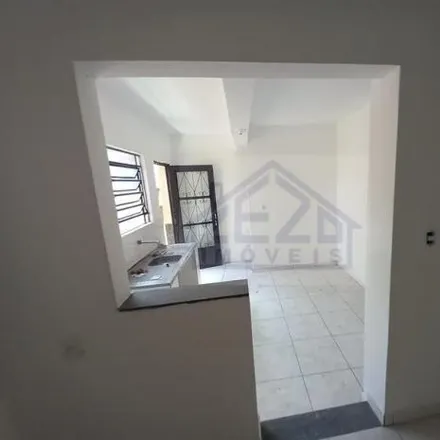 Rent this 2 bed house on Avenida Adolfo Coelho in Lauzane Paulista, São Paulo - SP