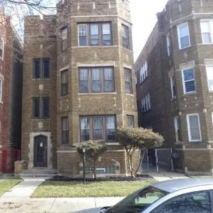 Buy this 6 bed apartment on 10624 South Calumet Avenue in Chicago, IL 60628