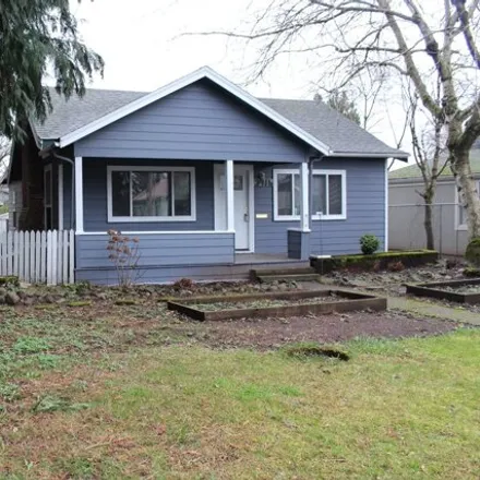Buy this 3 bed house on 3916 Southeast Harrison Street in Milwaukie, OR 97222