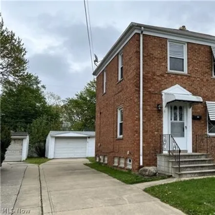 Buy this 2 bed house on 261 East 250th Street in Euclid, OH 44132