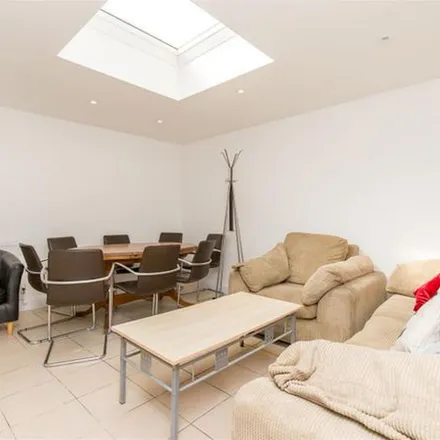 Rent this 8 bed apartment on 27 Stockmore Street in Oxford, OX4 1JT