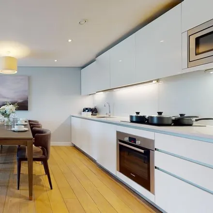 Rent this 3 bed apartment on Balmoral Apartments in 2 Praed Street, London
