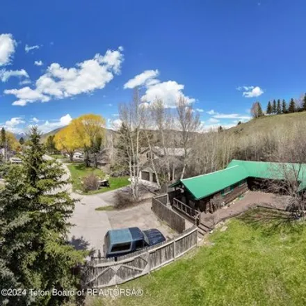 Image 2 - 845 Cache Creek Dr, Jackson, Wyoming, 83001 - House for sale