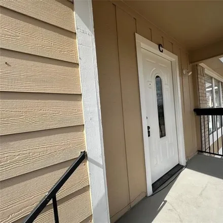 Rent this 2 bed condo on 11502 Meadow Pines Court in Houston, TX 77477