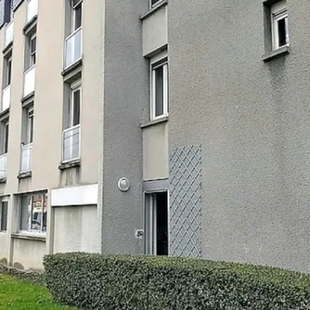 Rent this 1 bed apartment on 22 boulevard Desaix in 63000 Clermont-Ferrand, France