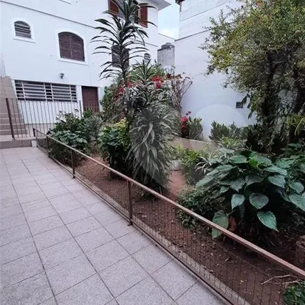 Buy this 3 bed house on Rua Thomaz Antônio Vilani in Cachoeirinha, São Paulo - SP