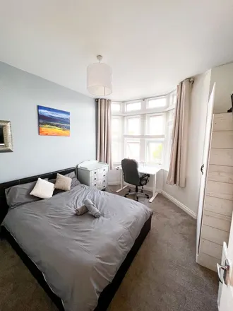 Rent this 3 bed apartment on 25 Lower Station Road in Kingswood, BS16 5HP