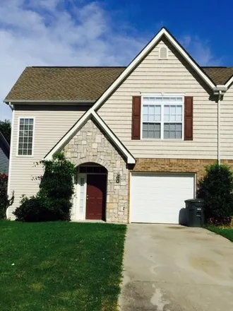 Buy this 3 bed townhouse on 2724 Stone Trace Drive in Tyner Hills, Chattanooga