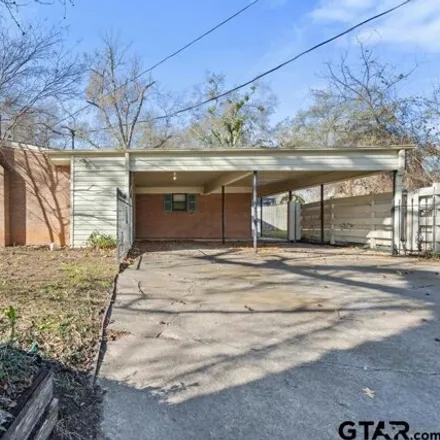 Buy this 3 bed house on 3279 South Donnybrook Avenue in Tyler, TX 75701