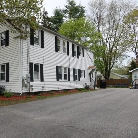 Image 1 - 10 Maple Street, Westbrook, ME 04092, USA - House for sale