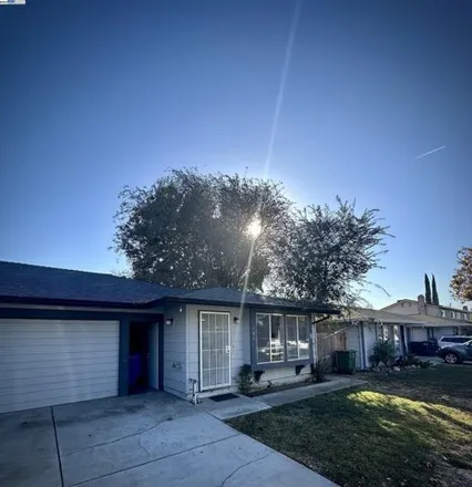 Buy this 5 bed house on 190 East Manzanita Lane in Tracy, CA 95376