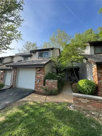Buy this 2 bed condo on 11567 Tawny Ash Court in Saint Louis County, MO 63146